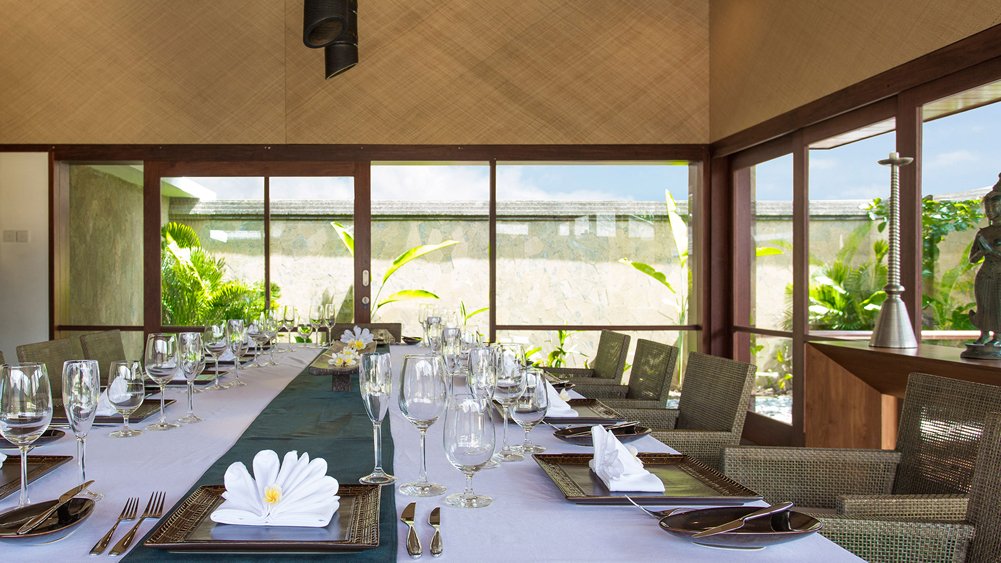 Villa Bayu Gita - Beachfront - Indoor dining
